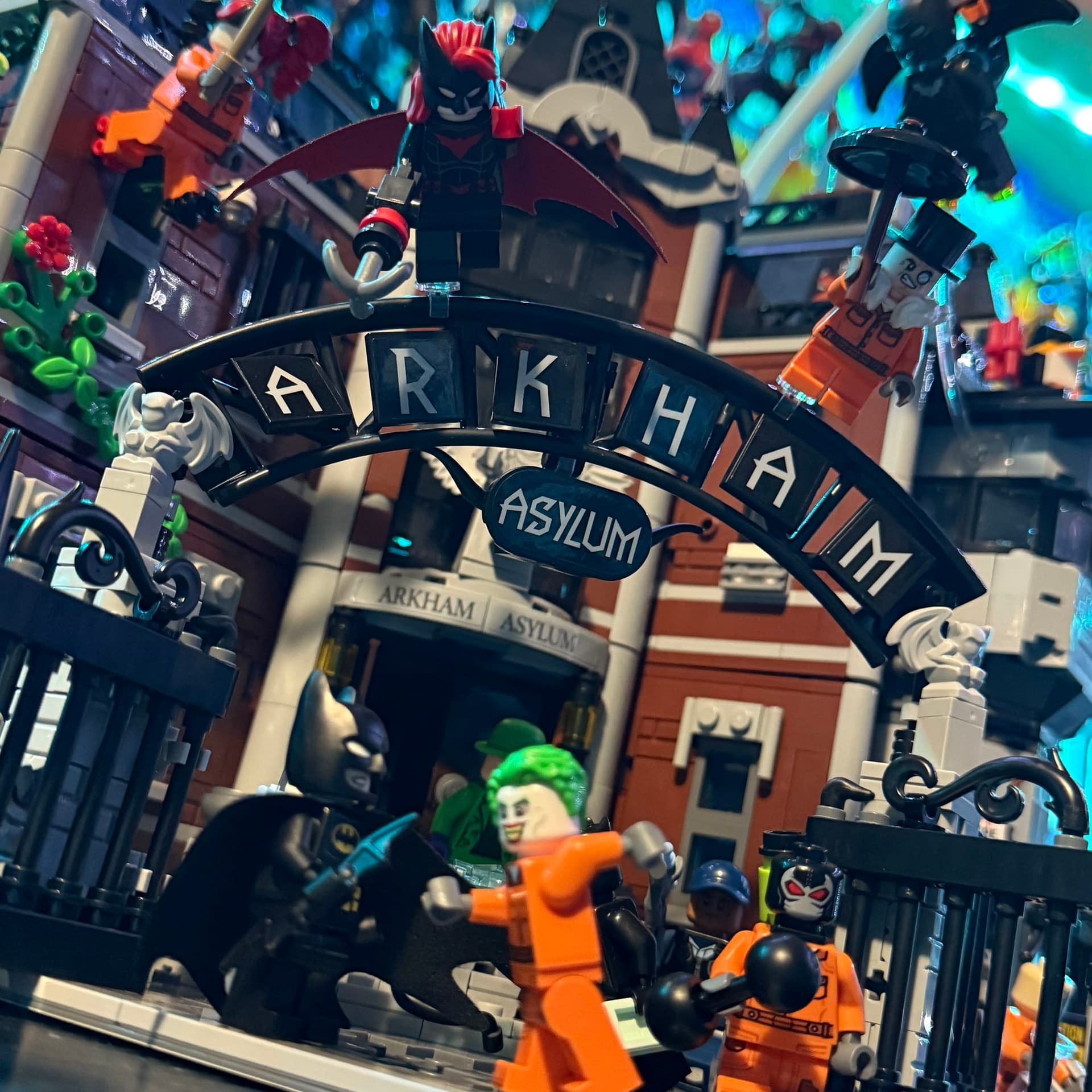 Halloween at the LEGO Arkham Asylum - I am Vengeance, I am the Night