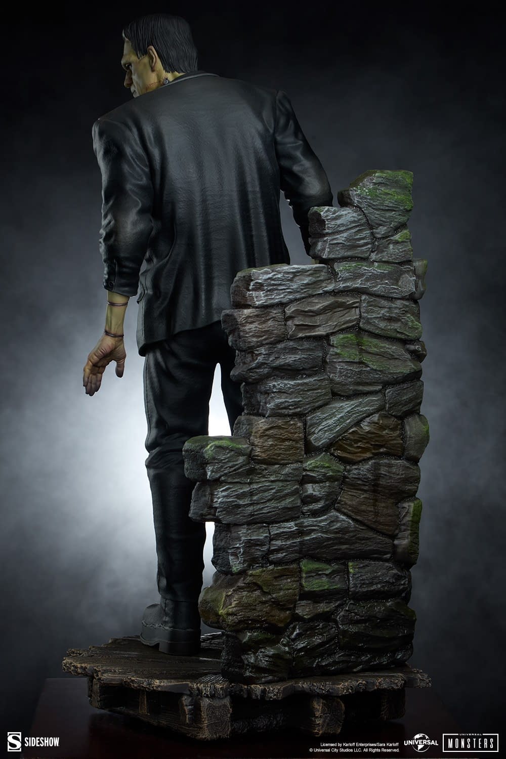 Sideshow Collectibles Brings to Life New Frankenstein's Monster Statue