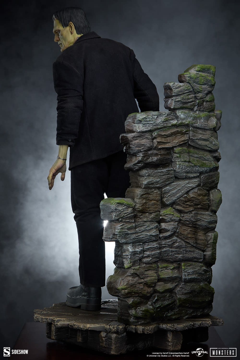 Sideshow Collectibles Brings to Life New Frankenstein's Monster Statue