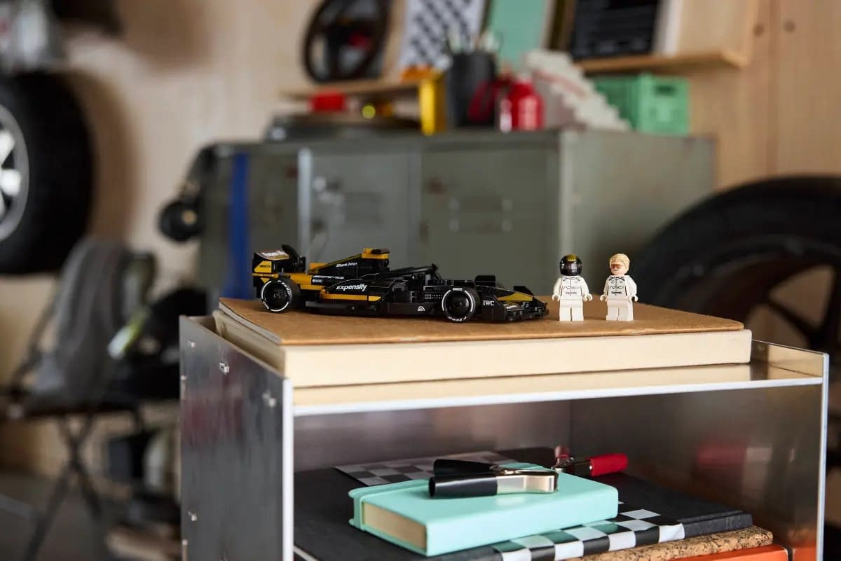 Brad Pitt Comes to LEGO with New Speed Champions F1 The Movie Set
