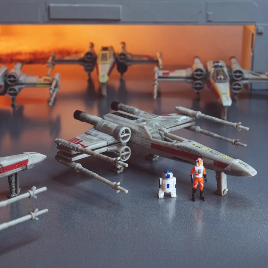 Red 5 Standing By with New Star Wars Red Squadron Set from Jazwares