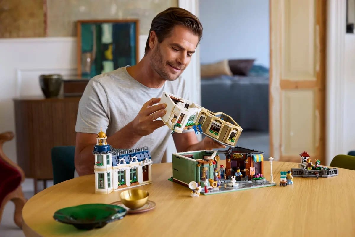 LEGO Icons Reveals Modular Buildings Collection Shopping Street Set
