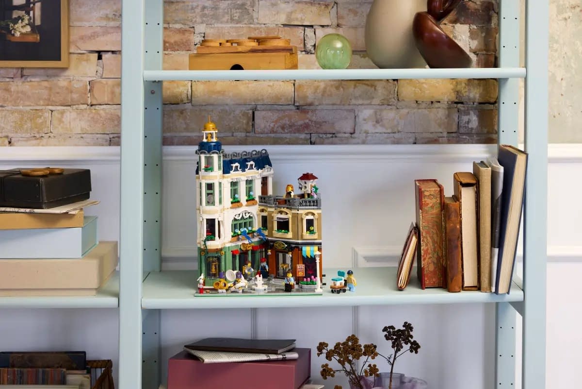 LEGO Icons Reveals Modular Buildings Collection Shopping Street Set