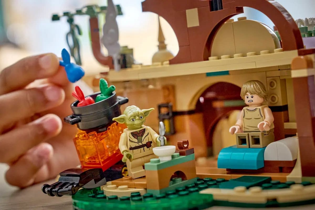 Train with Yoda and LEGO with the New Star Wars SMART Play Set