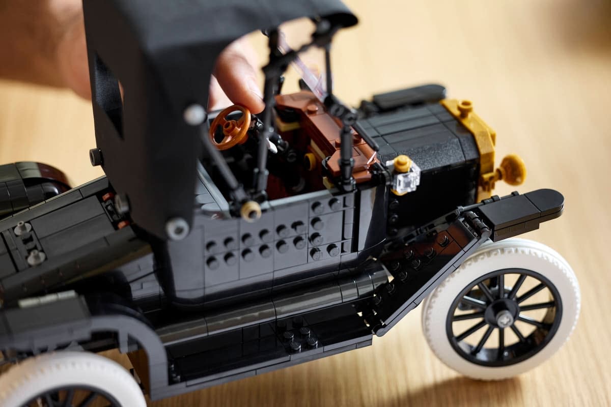 Return to the Early 1900s with the New LEGO Icons Ford Model T Set