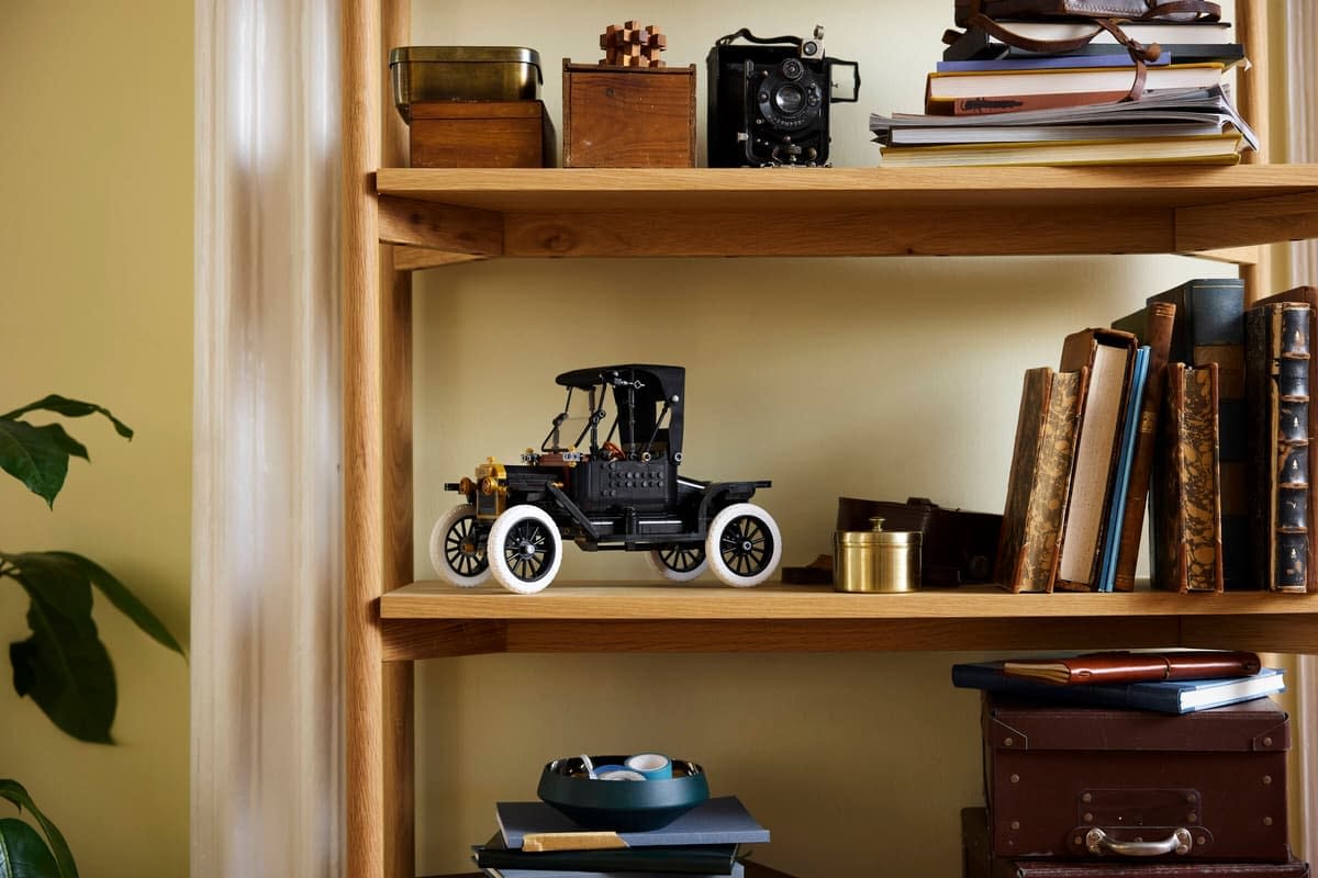 Return to the Early 1900s with the New LEGO Icons Ford Model T Set