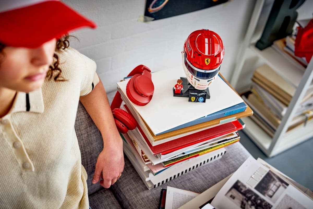 LEGO Races with Formula 1 Scuderia Ferrari HP Charles Leclerc Helmet