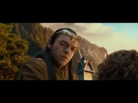 Matrix,' 'Hobbit' Star Hugo Weaving on Playing a 'Repellent