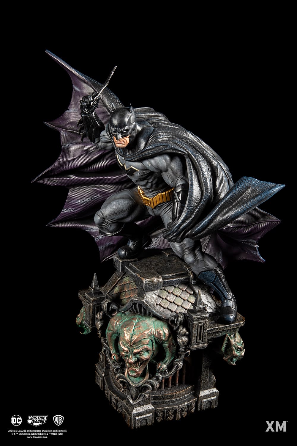 batman rebirth statue