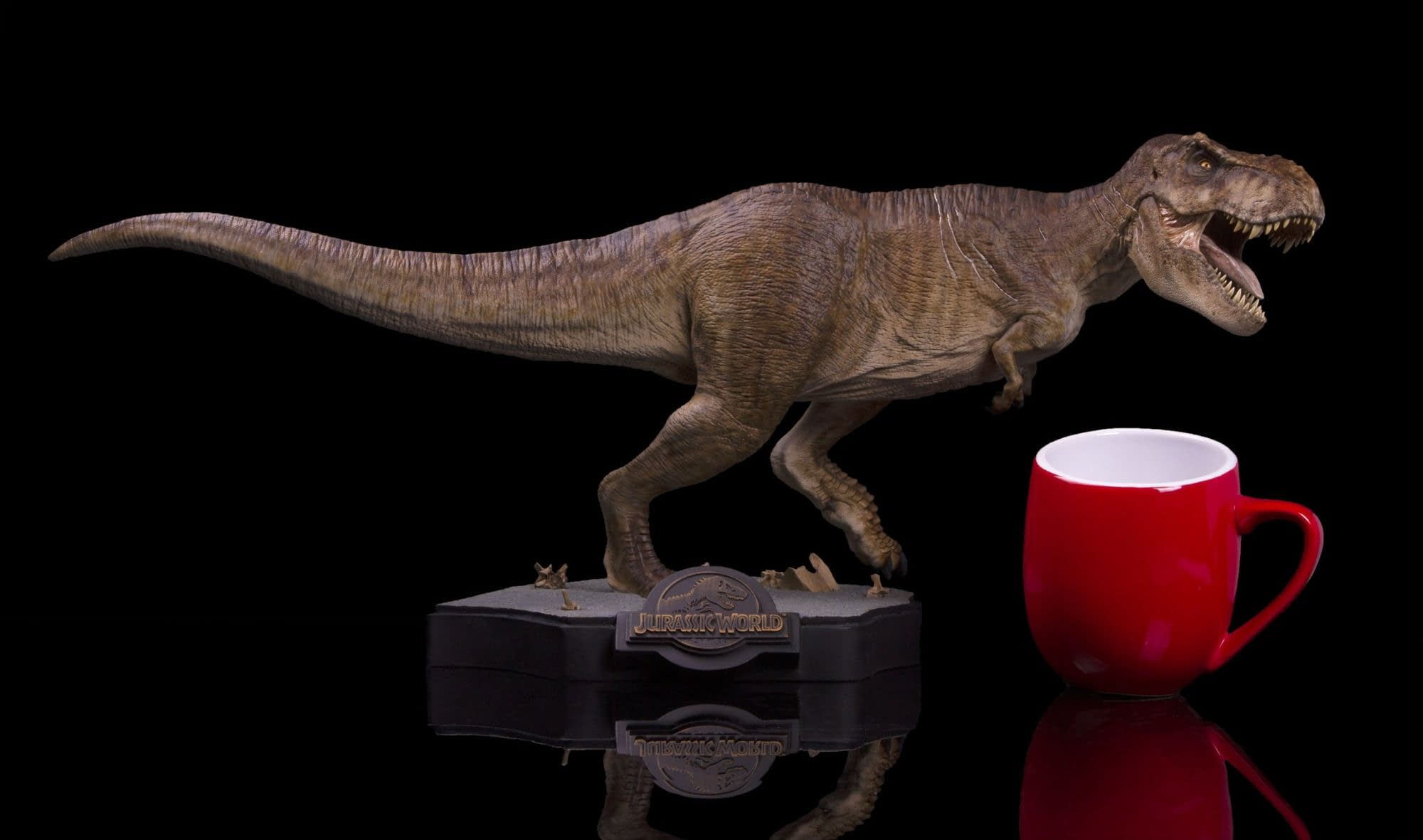 Jurassic World T Rex Is On The Loose With New Chronicle Statue