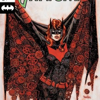 Batwoman #17 cover by Dan Panosian
