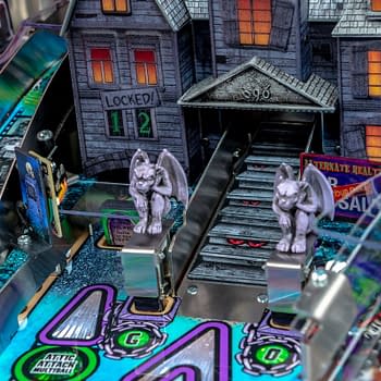 Elvira's House of Horrors from Stern is spooktacular!