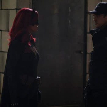 Batwoman -- ÒO, Mouse!Ó -- Image Number: BWN120a_0200r -- Pictured (L - R): Ruby Rose as Batwoman and Dougray Scott as Jacob Kane Ñ Photo: Bettina Strauss/The CW -- © 2020 The CW Network, LLC. All rights reserved.