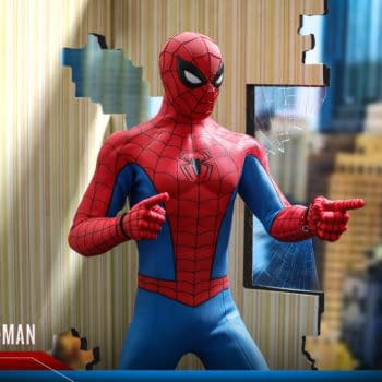 Spider-Mans Dons His Classic Suit with New Hot Toys Figure