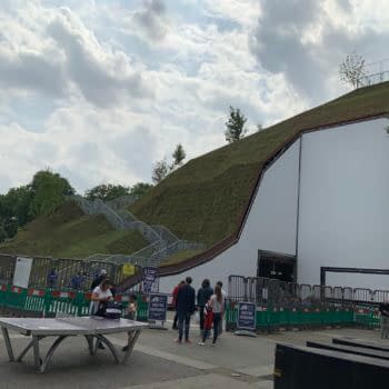 The Englishman Who Walked Up Marble Arch Mound And Came Down £5 Poorer