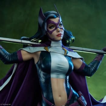 DC Comics Huntress is on the Hunt with Sideshow Collectibles