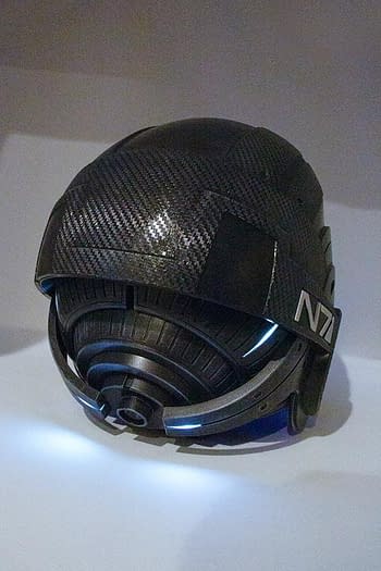 BioWare Gives Fans a Mass Effect N7 Helmet Restock with New Variant