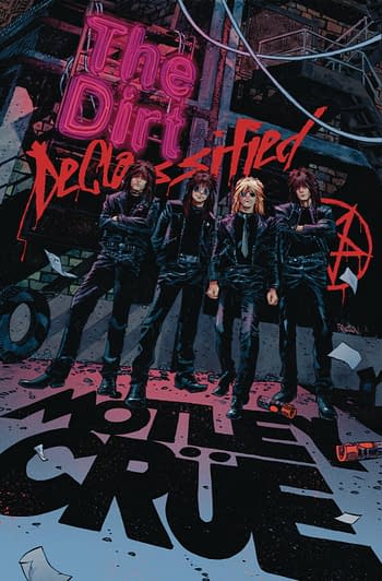 Cover image for MOTLEY CRUE THE DIRT DECLASSIFIED (MR)