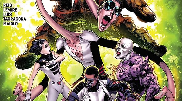 Terrifics #2 cover by Ivan Reis and Marcelo Maiolo