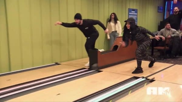 Jersey Shore: Family Vacation Season 4 E19: Take the Guidos Bowling
