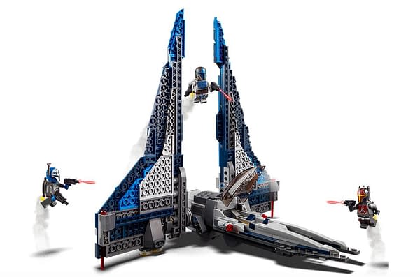 Star Wars Mandalorian Starfighter Takes To the Skies With LEGO
