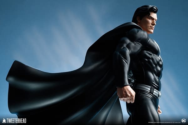 Tweeterhead and Sideshow Debuts Black Suit Superman Statue