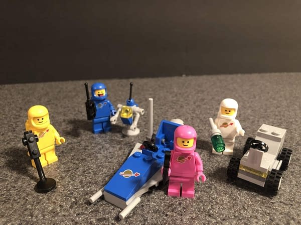 LEGO Fans Must Pick Up the New Benny's Space Squad Set