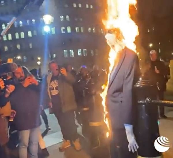 V For Vendetta Mask Protestors Burn Boris Effigy In Trafalgar Square