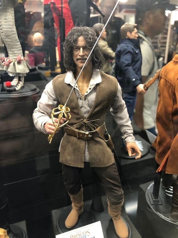 70 Pictures from the Quantum Mechanix Booth at SDCC – Q-Figs, Star Trek, Pennywise!