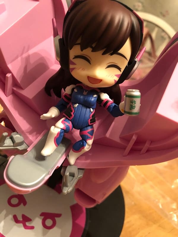 Overwatch D.Va and MEKA Come To Life With Good Smile Company