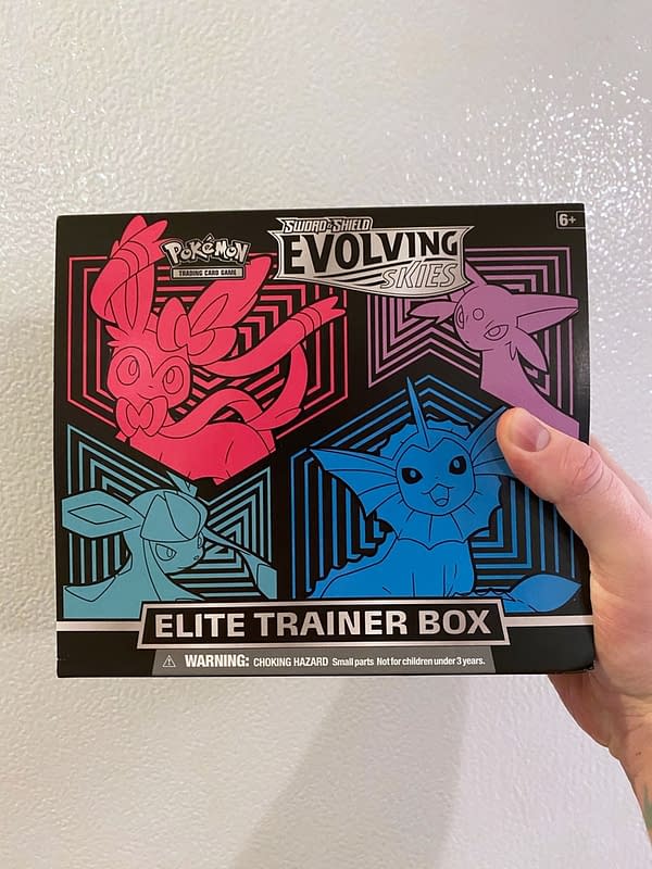 Evolving Skies Elite Trainer Box. Credit: Pokémon TCG