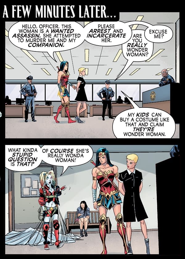 When Wonder Woman Gets Mistaken as a Cosplayer.