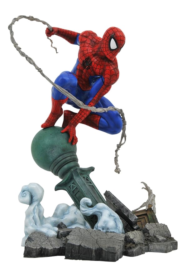 Spider-Man and Green Goblin Receive New Diamond Select Toys Statues