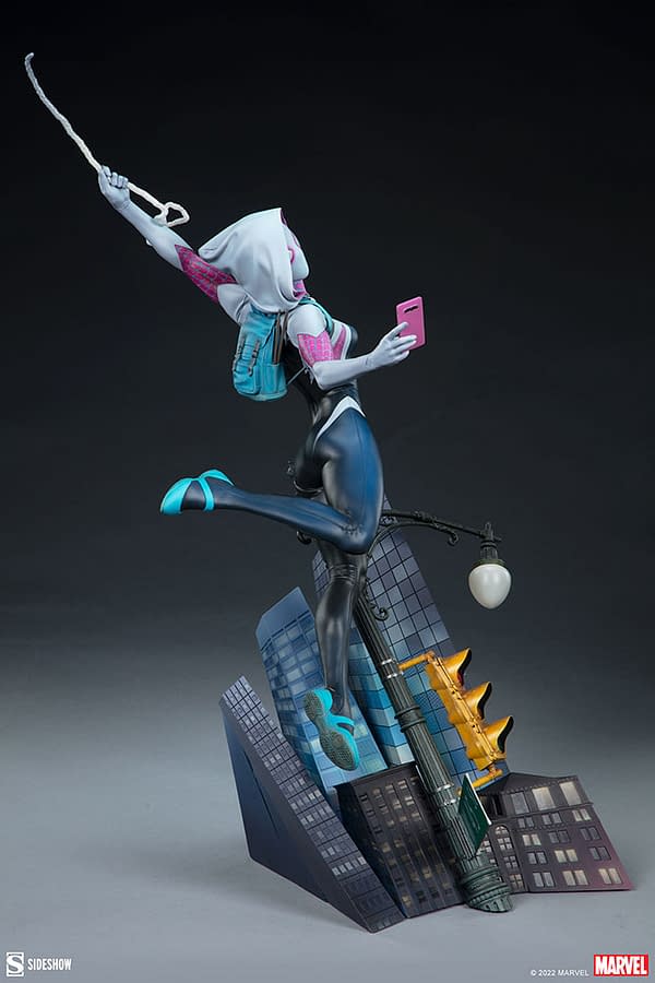 Spider-Gwen Swings on in with New Sideshow Collectibles Statue 