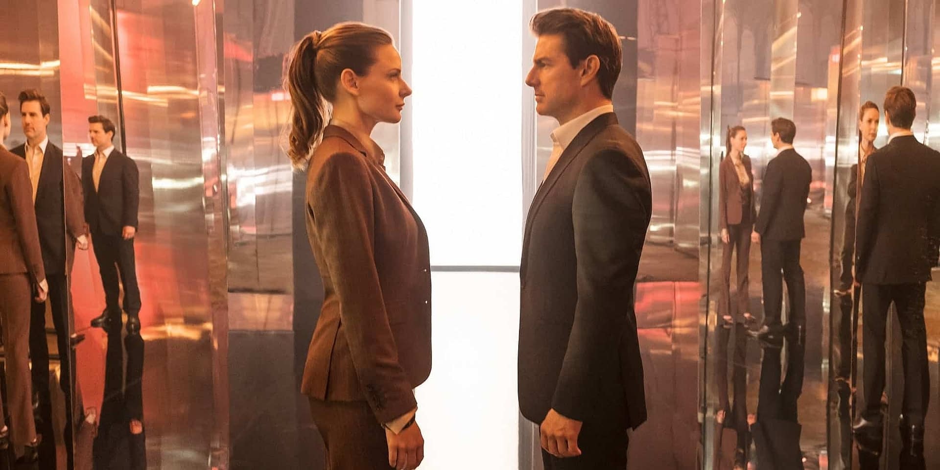Rebecca-Ferguson-and-Tom-Cruise-in-Mission-Impossible-Fallout-cropped.jpg