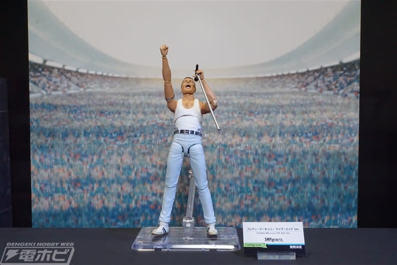 Freddie Mercury Makes His Way to the Stage Figurarts Figure