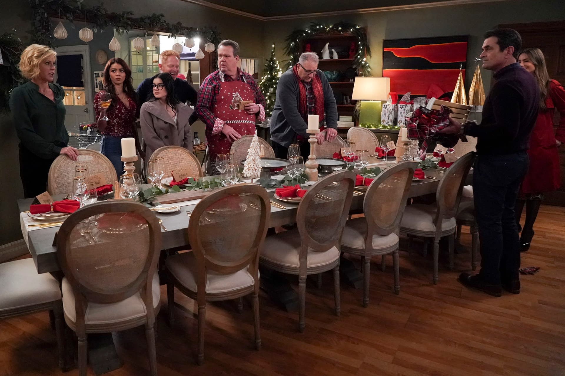 "Modern Family" Season 11: Will "The Last Christmas" Find Cam, Mitch &#038; Lily Missouri-Bound? [PREVIEW]