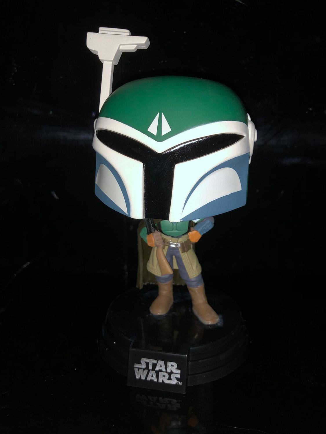 the mandalorian funko pop 402
