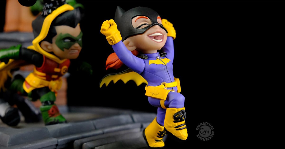 batfamily statue