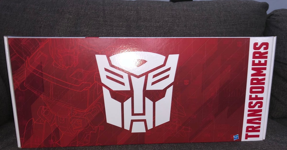 Transformers 35th Anniversary Is Here Thanks to Hasbro [Unboxing]