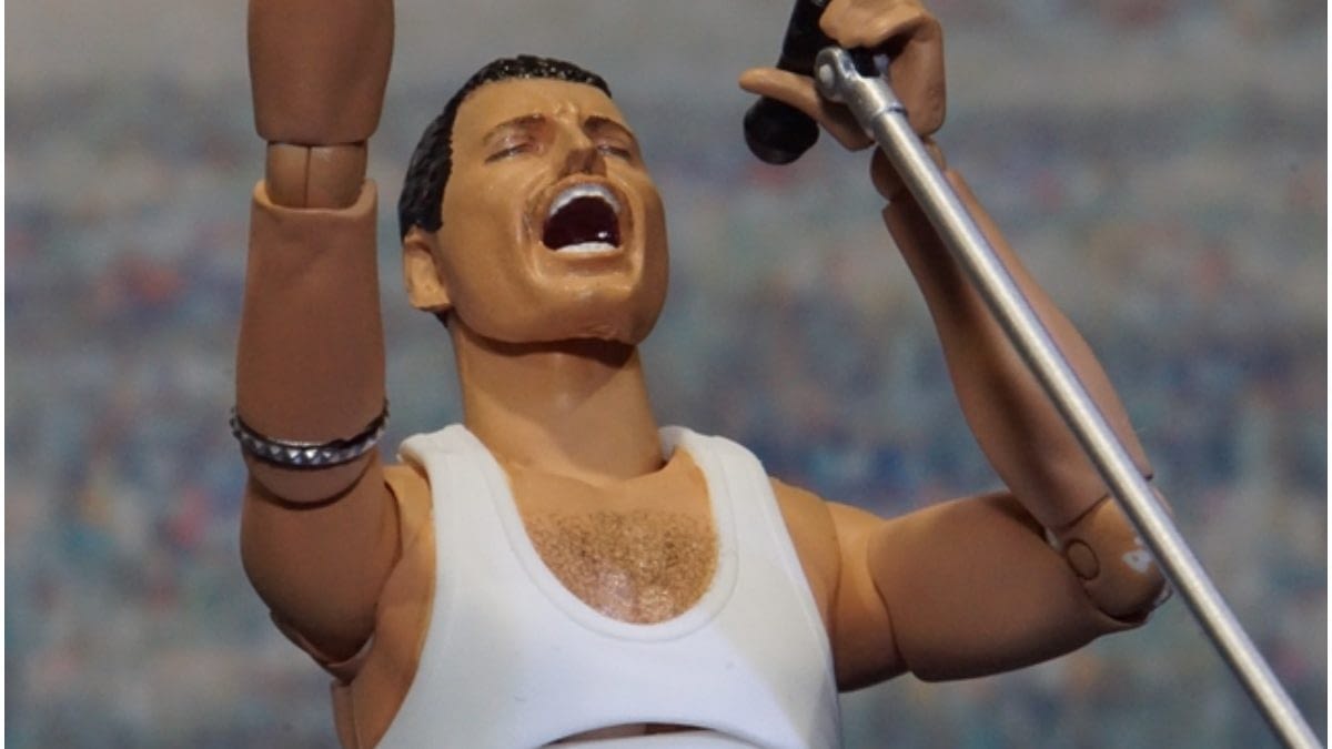 freddie mercury hot toys
