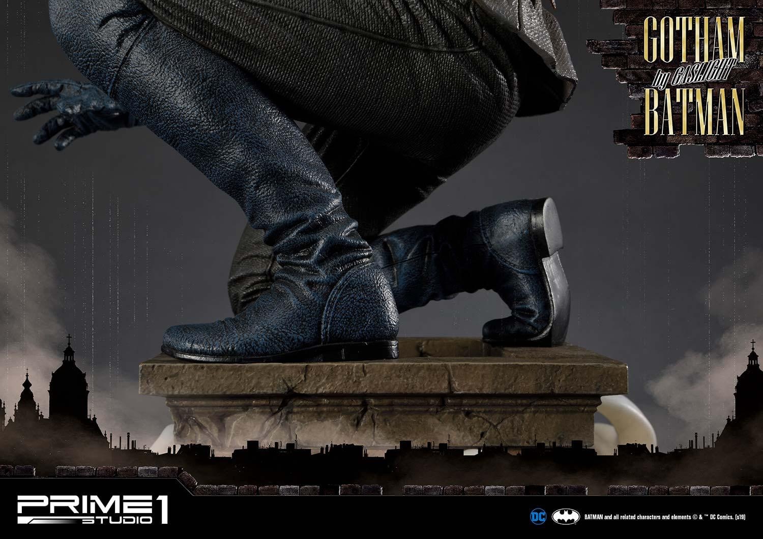 batman gotham by gaslight statue