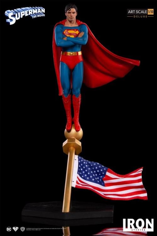 superman 1978 deluxe statue by iron studios