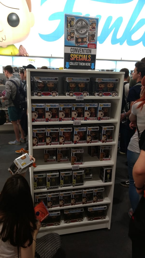 mcm comic con funko pop