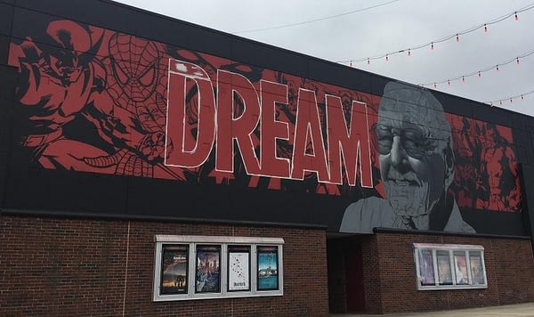 stan lee street art pop