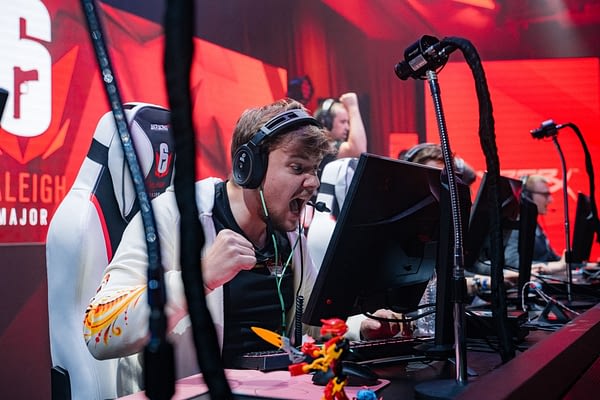 Six Major Raleigh 2019: Grand Finals - Team Empire vs. G2 Esports