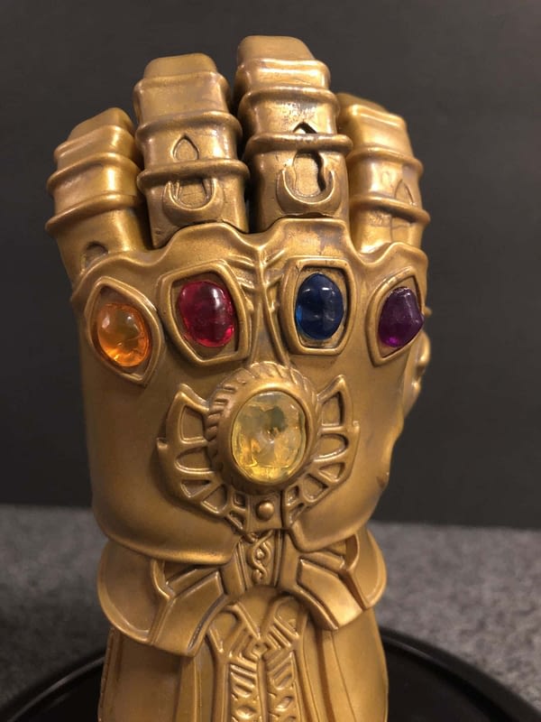 funko pop iron man infinity gauntlet