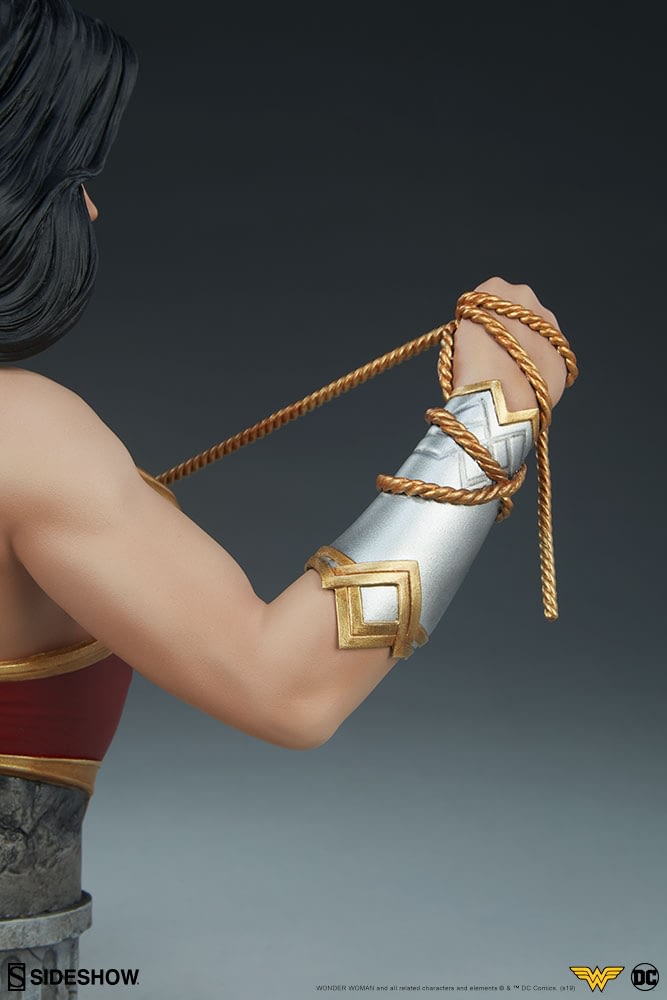 wonder woman bust sideshow