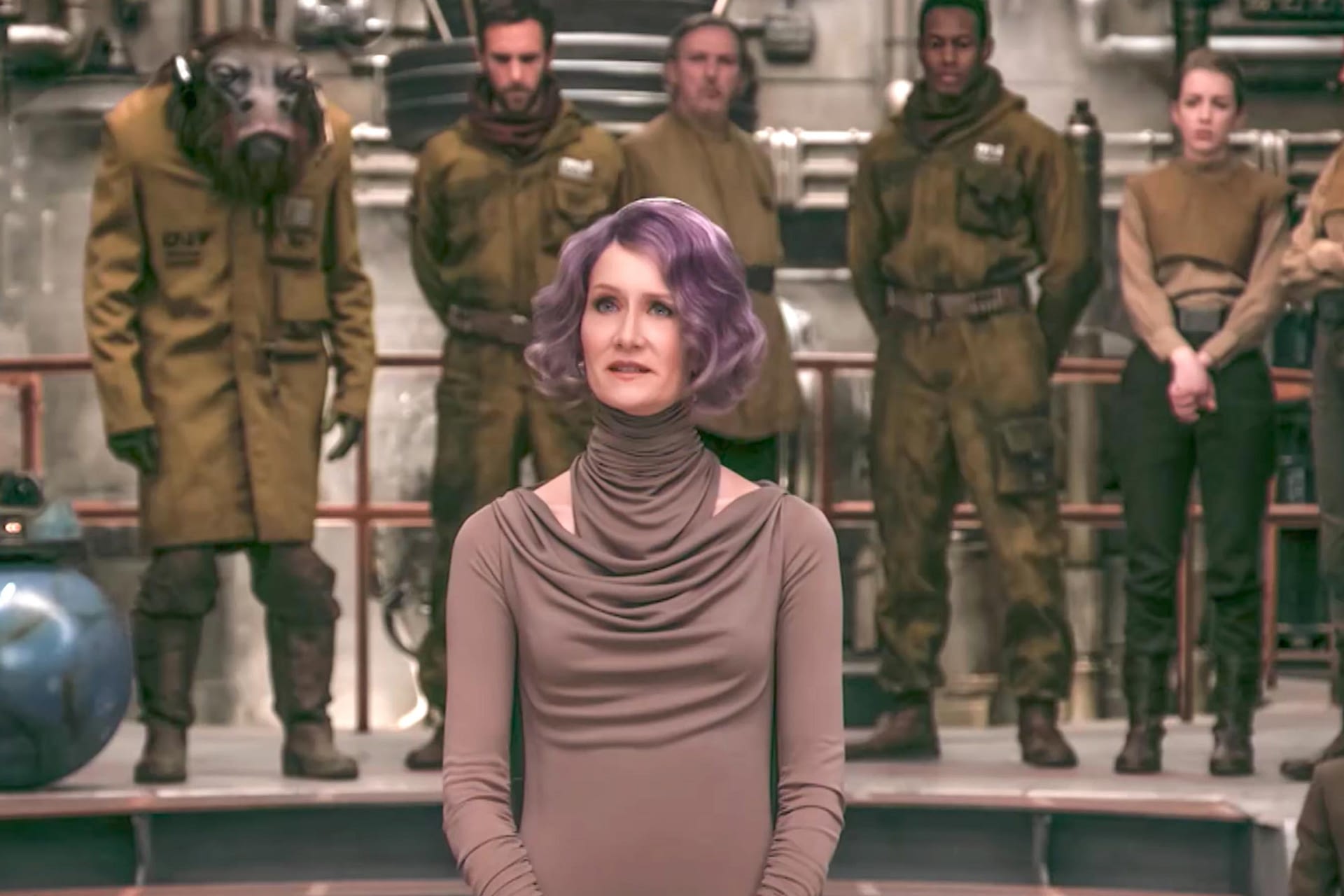 Laura Dern Says The Last Jedi's Admiral Holdo Was Force Sensitive