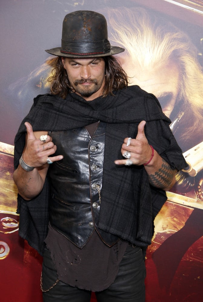 The Crow Reboot Starring Jason Momoa Gets a Release Date